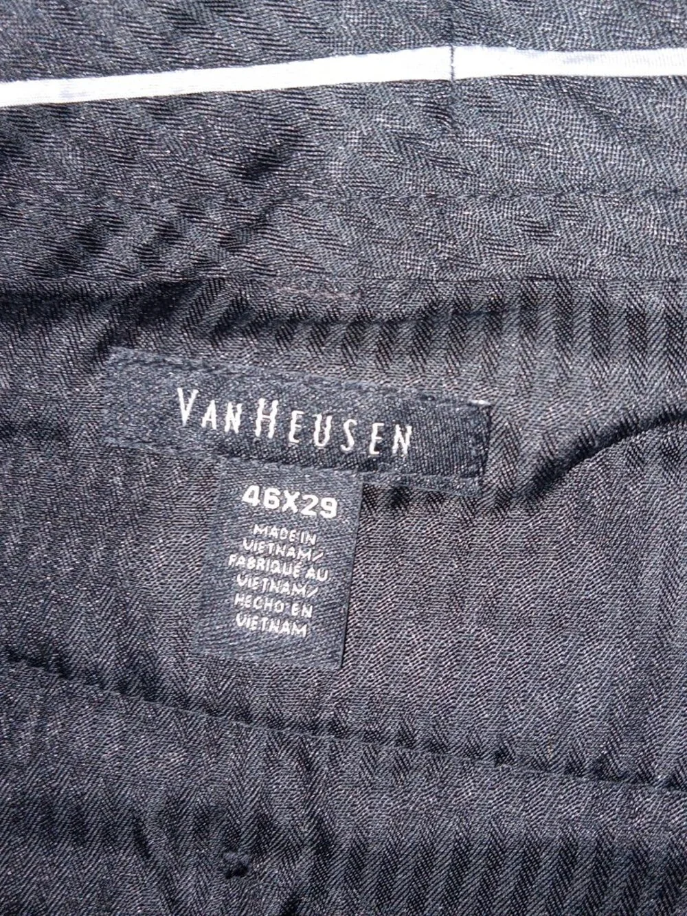 Van Heusen Dress Pants Mens 46x29 Black Premium Non Iron Extender Waist Pleated